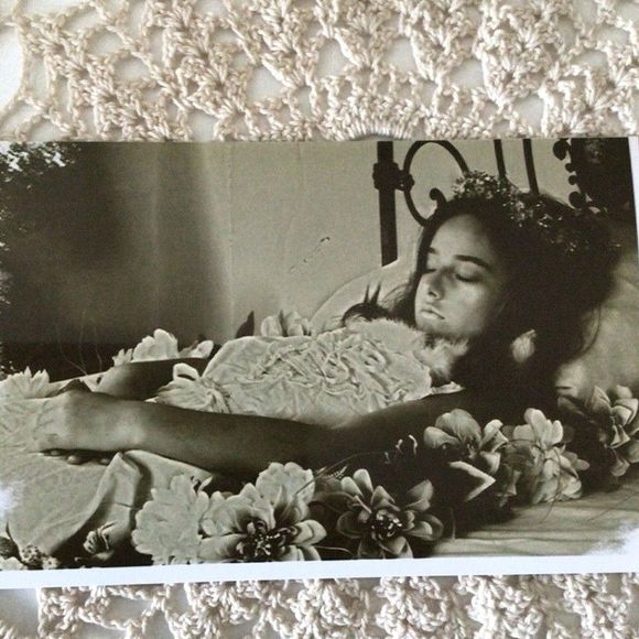 Post Mortem Death Photo Young Girl Death Bed Flowers Reprint - Picture 1 of 8